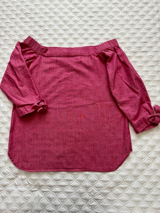 Banana Republic Factory Tops - Banana Republic Factory Pink Chambray Button Down Back Off The Shoulder Top Sz S